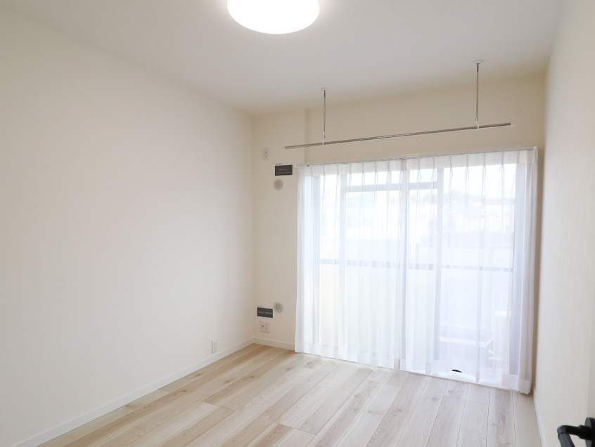 室内物干しのホスクリーンを設置しました 室内物干しのホスクリーンを設置しました