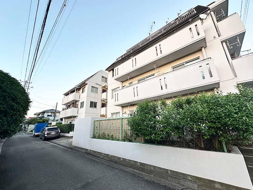 閑静で落ち着いた住環境、戸塚駅徒歩13分の好アクセス 閑静で落ち着いた住環境、戸塚駅徒歩13分の好アクセス